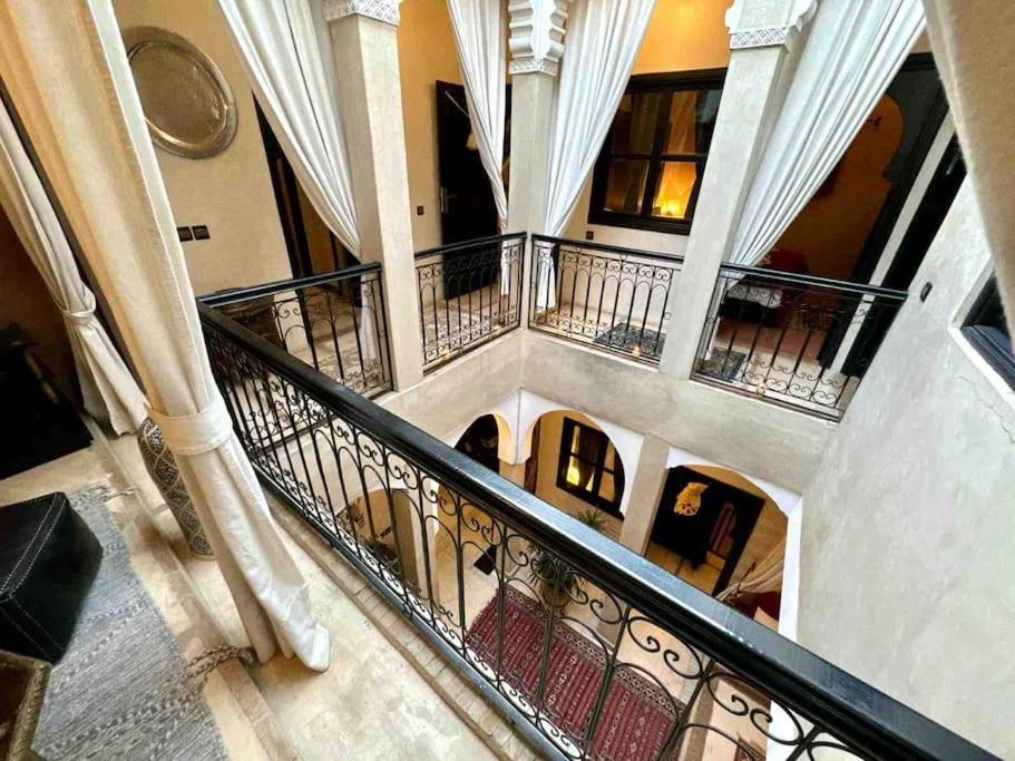 Riad Art De Vivre Avec Jacuzzi Marrakesh Exterior photo