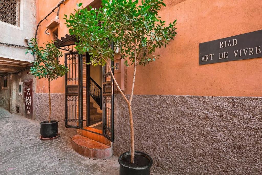 Riad Art De Vivre Avec Jacuzzi Marrakesh Exterior photo