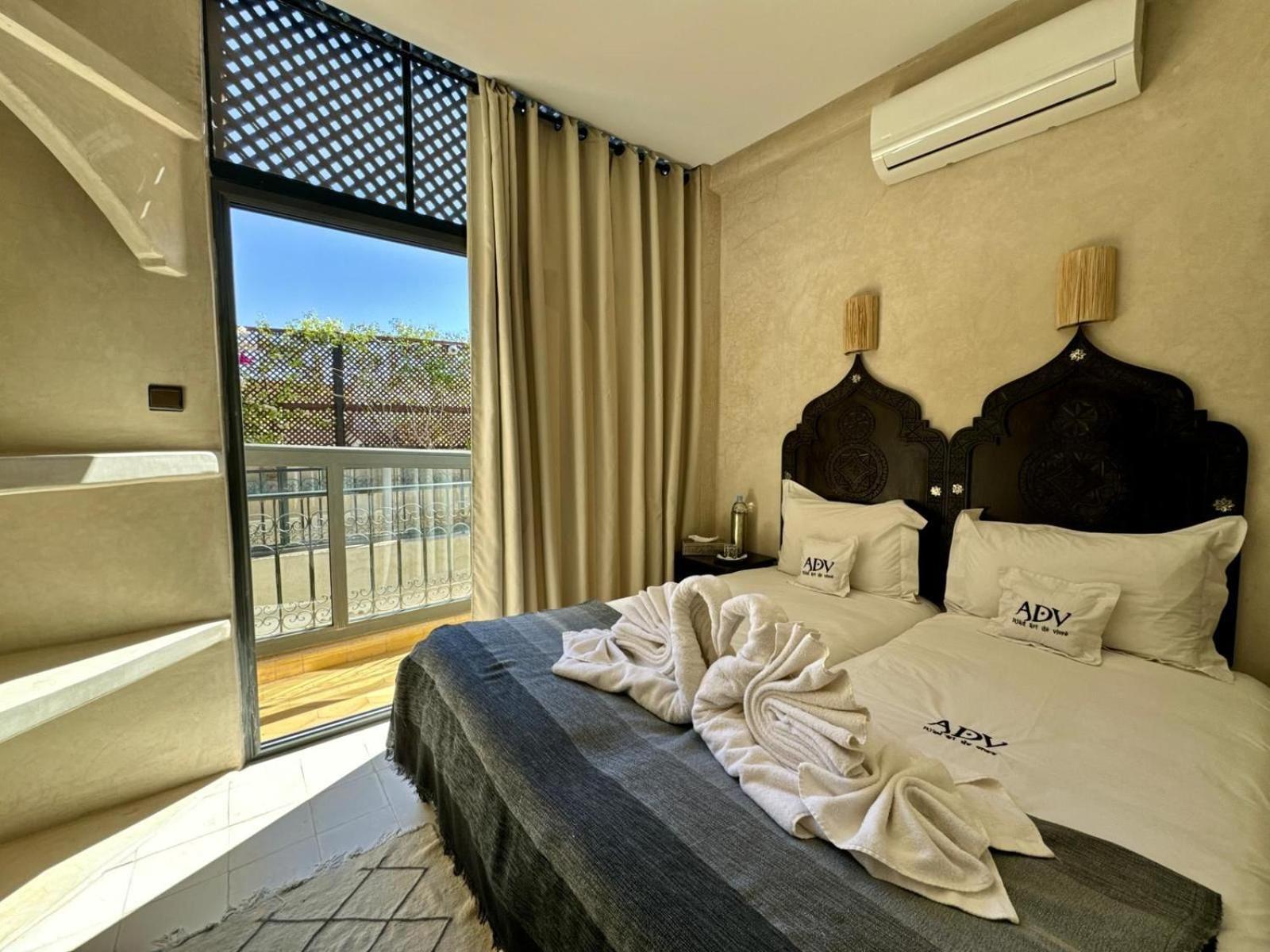 Riad Art De Vivre Avec Jacuzzi Marrakesh Exterior photo