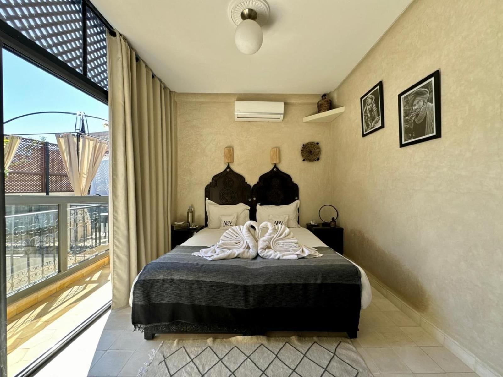 Riad Art De Vivre Avec Jacuzzi Marrakesh Exterior photo
