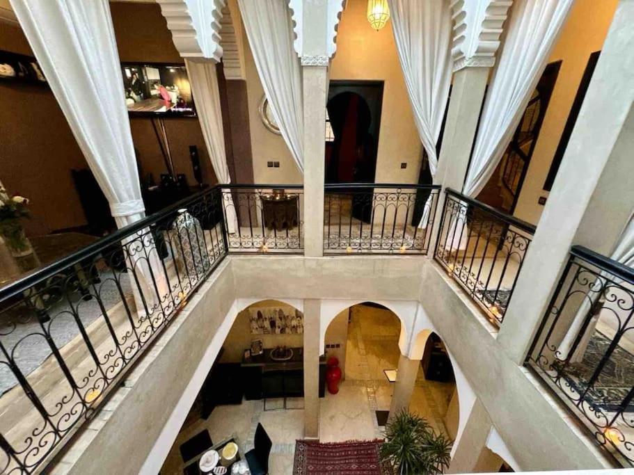 Riad Art De Vivre Avec Jacuzzi Marrakesh Exterior photo