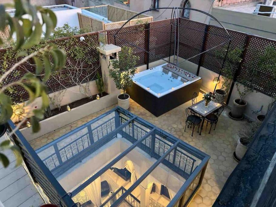 Riad Art De Vivre Avec Jacuzzi Marrakesh Exterior photo